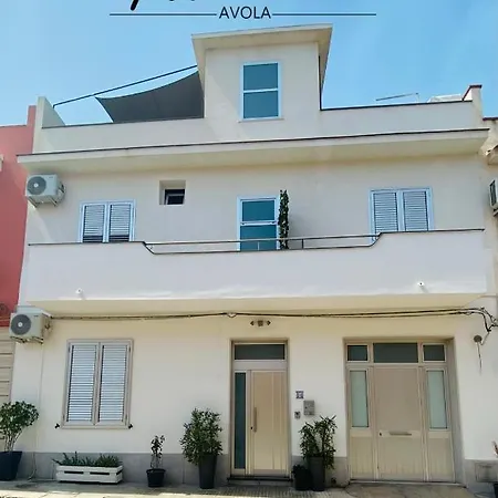 Sicilian Avola